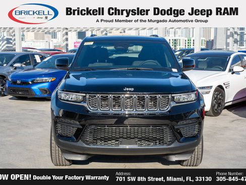 New 2025 Jeep Grand Cherokee Laredo X image 2