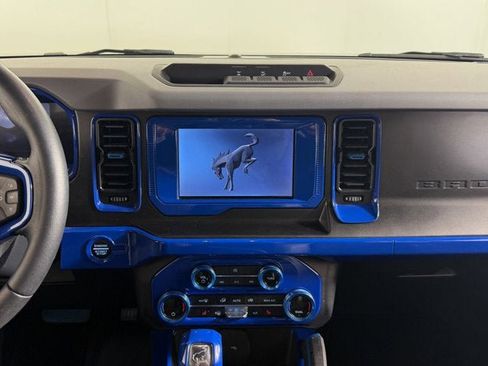 Used 2023 Ford Bronco Black Diamond image 12