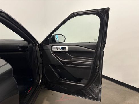 Used 2020 Ford Explorer ST w/ ST Street Pack AWD/4WD image 42