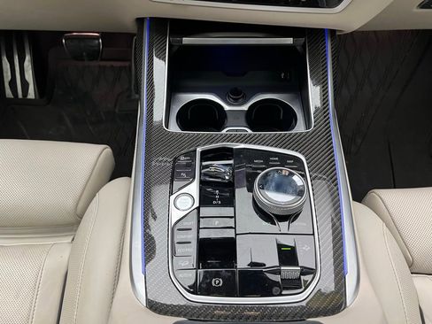 Certified 2025 BMW X7 M60i AWD/4WD image 14