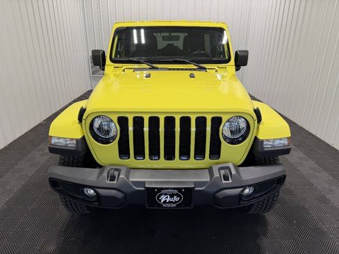 Used 2023 Jeep Wrangler Unlimited Sahara AWD/4WD image 2