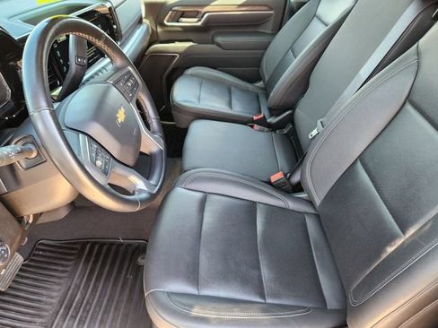 Used 2025 Chevrolet Silverado 3500 LTZ AWD/4WD image 13