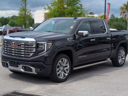 Used 2024 GMC Sierra 1500 Denali w/ Denali Reserve Package AWD/4WD image 8