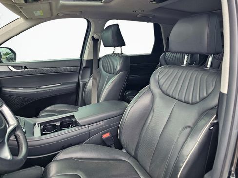 Used 2024 Hyundai Palisade Limited FWD image 17