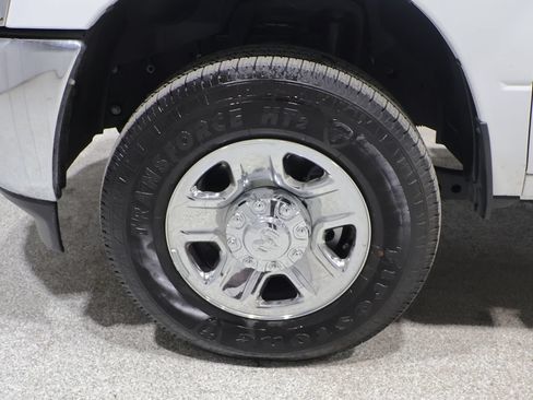 Certified 2025 RAM 3500 Tradesman AWD/4WD image 10