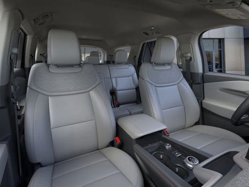 New 2026 Ford Explorer Active w/ Active Comfort Package image 11