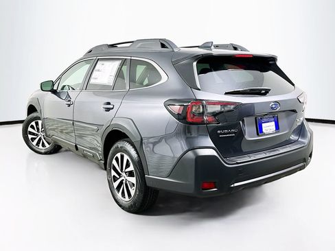 Used 2025 Subaru Outback Premium w/ Tech Package 1 AWD/4WD image 6