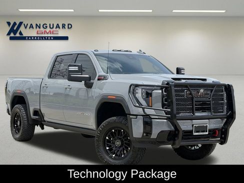 Used 2025 GMC Sierra 2500 AT4 w/ AT4 Premium Plus Package AWD/4WD image 2