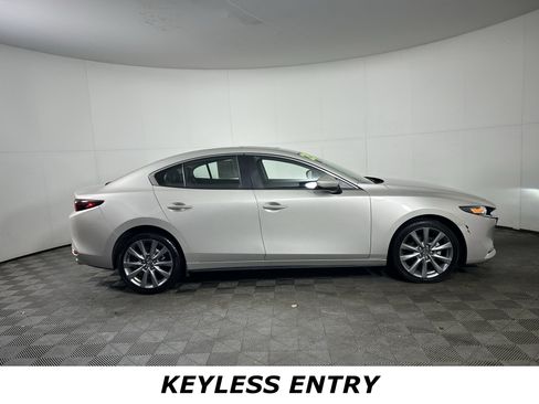 Used 2025 MAZDA MAZDA3 s image 8