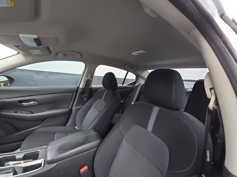 Used 2022 Nissan Sentra SV w/ All-Weather Package image 40