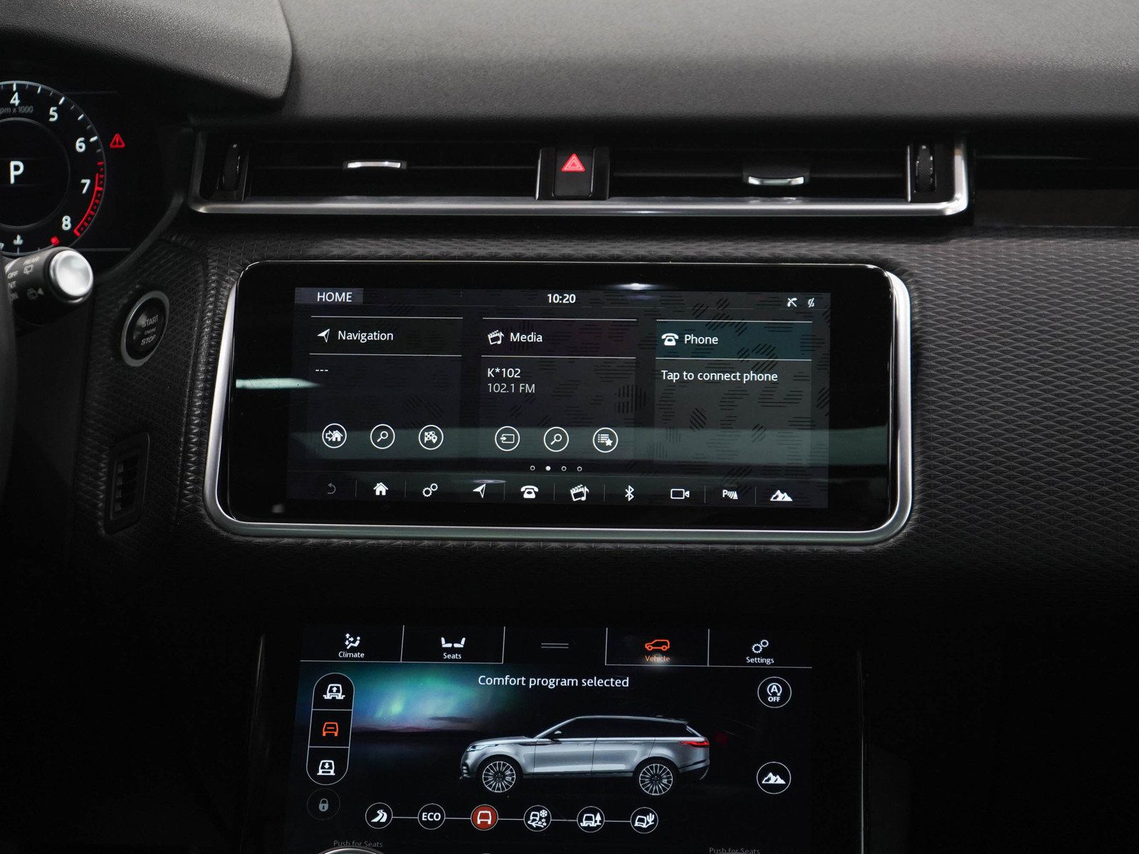 Used 2018 Land Rover Range Rover Velar R-Dynamic SE AWD/4WD image 15