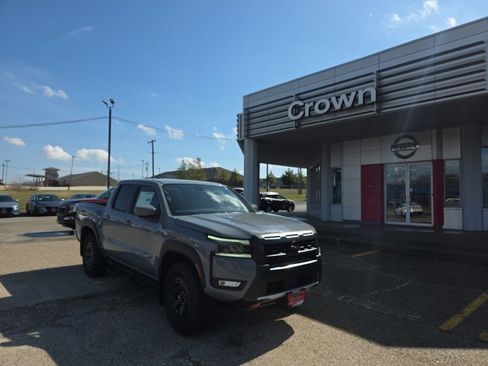 New 2026 Nissan Frontier PRO-4X w/ Pro-4x Convenience Package image 1