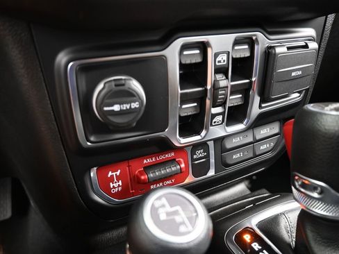 Used 2024 Jeep Gladiator Sport image 21