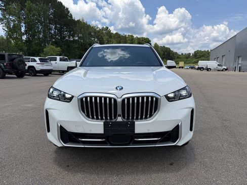 Used 2026 BMW X5 sDrive40i RWD image 2