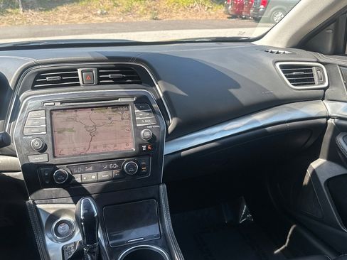 Used 2021 Nissan Maxima 3.5 SV w/ Floor Mat Group image 31