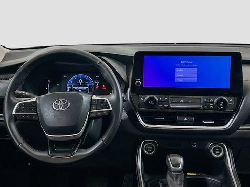 Used 2025 Toyota Grand Highlander AWD image 20