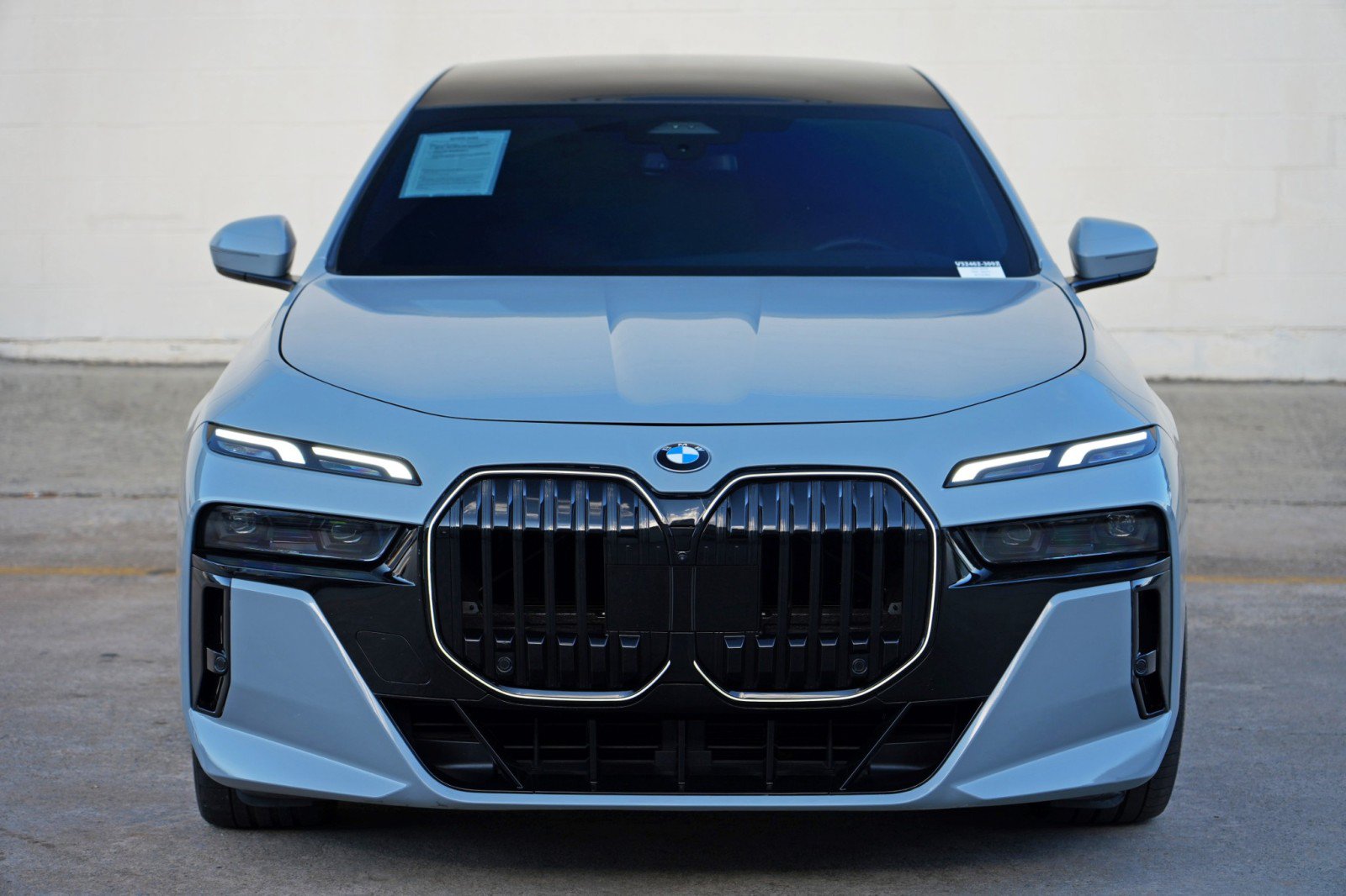 Used 2025 BMW 740i RWD image 57