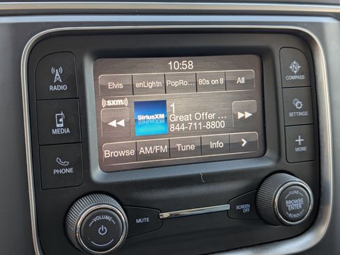 Used 2021 RAM 1500 Classic SLT image 28