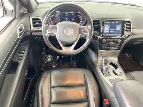 Used 2022 Jeep Grand Cherokee Limited w/ Trailer Tow Group IV image 23