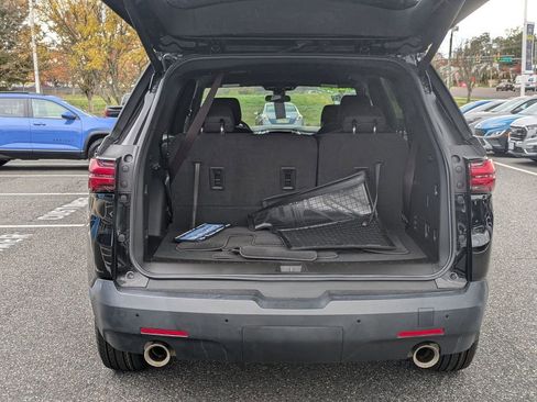 Used 2022 Chevrolet Traverse LT image 25