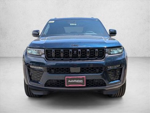 New 2026 Jeep Grand Cherokee Limited AWD/4WD image 6