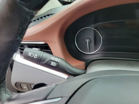 Used 2021 Buick Enclave Avenir w/ Avenir Technology Package image 31