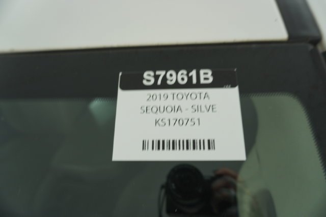 Used 2019 Toyota Sequoia SR5 AWD/4WD image 41