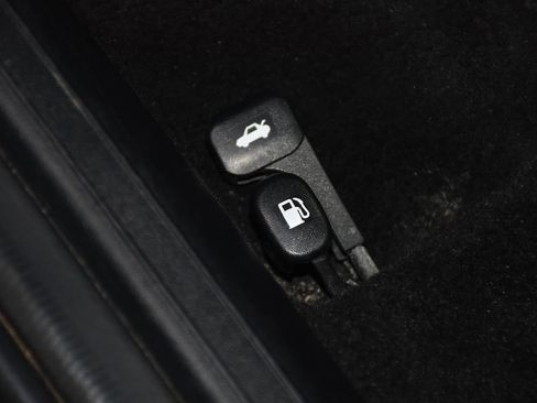 Used 2025 Kia K4 FWD image 24