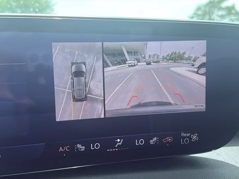 Used 2025 Buick Enclave Preferred FWD image 20