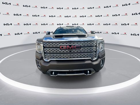 Used 2020 GMC Sierra 2500 Denali w/ Denali Ultimate Package image 3