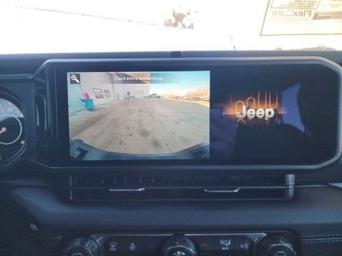 New 2026 Jeep Gladiator Sport AWD/4WD image 4