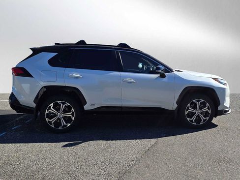 Certified 2025 Toyota RAV4 XSE image 2