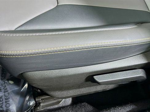 Used 2021 Subaru Crosstrek 2.5i Sport w/ Moonroof Package AWD/4WD image 17