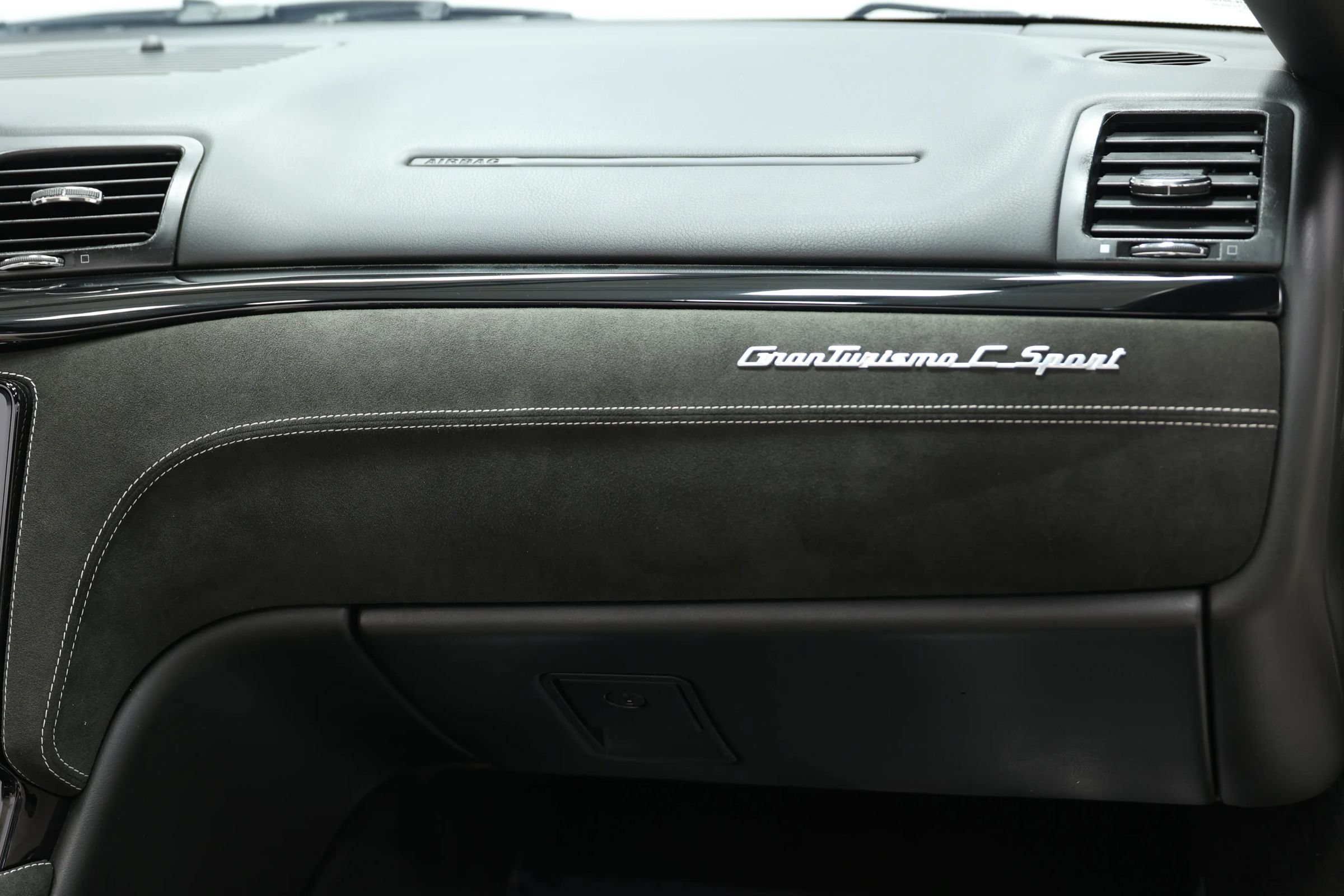 Used 2018 Maserati GranTurismo Sport RWD image 89