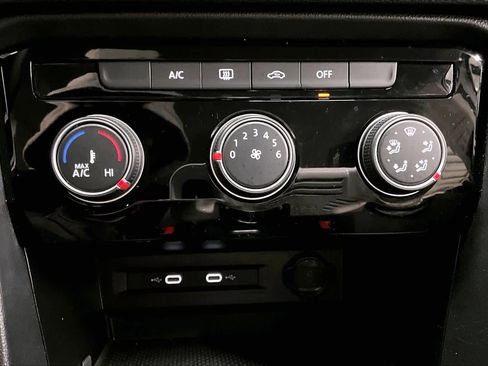 Used 2024 Volkswagen Taos S image 34