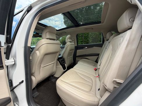 Used 2016 Lincoln MKX Reserve w/ Climate Package AWD/4WD image 31