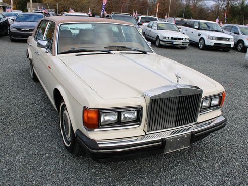 Used 1991 Rolls-Royce Silver Spur II image 6