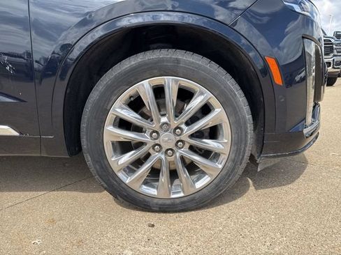 Used 2022 Cadillac XT6 Premium Luxury w/ Technology Package AWD/4WD image 9