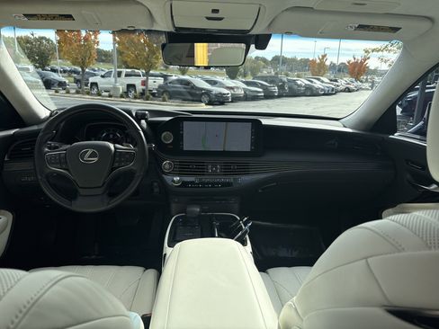Certified 2022 Lexus LS 500 RWD image 29