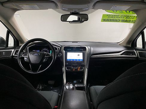 Used 2020 Ford Fusion SE image 22