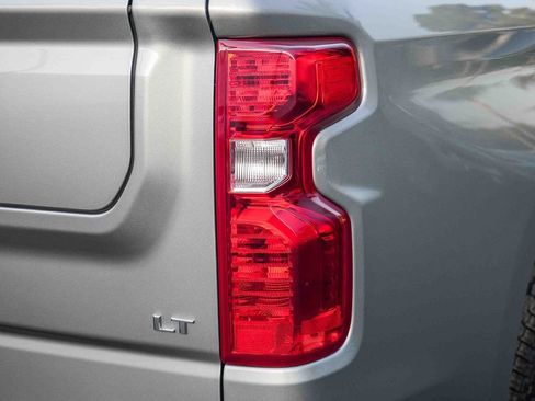 New 2026 Chevrolet Silverado 1500 LT w/ Z71 Off-Road Package AWD/4WD image 7