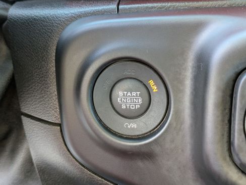 Used 2021 Jeep Wrangler Unlimited Rubicon AWD/4WD image 21
