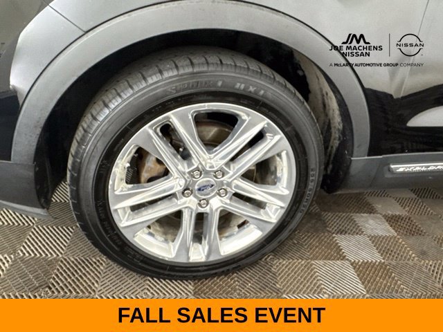 Used 2016 Ford Explorer XLT w/ Equipment Group 202A FWD image 56