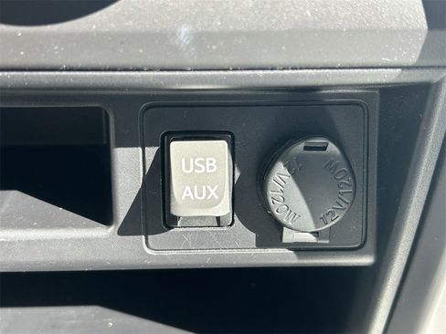 Used 2018 Toyota 4Runner SR5 Premium image 24