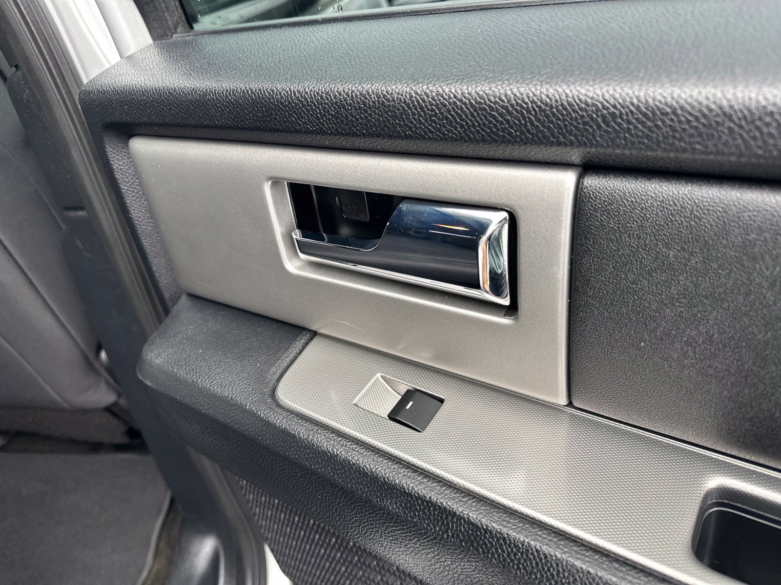 Used 2017 Ford Expedition XLT AWD/4WD image 40