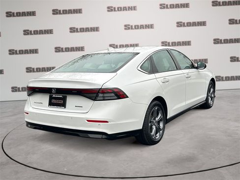 Used 2023 Honda Accord EX-L image 5