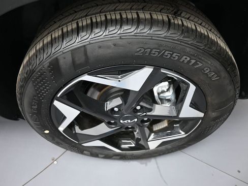 New 2025 Kia Seltos S image 15