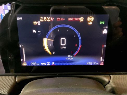 Used 2025 Chevrolet TrailBlazer LT AWD/4WD image 20