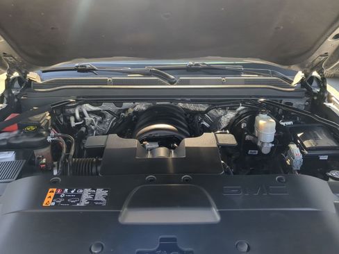 Used 2018 GMC Yukon Denali w/ Open Road Package image 26