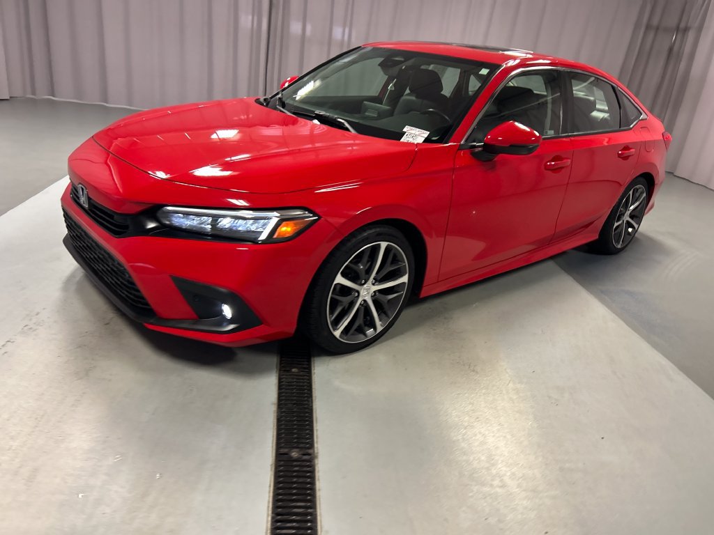 Used 2023 Honda Civic Touring image 3